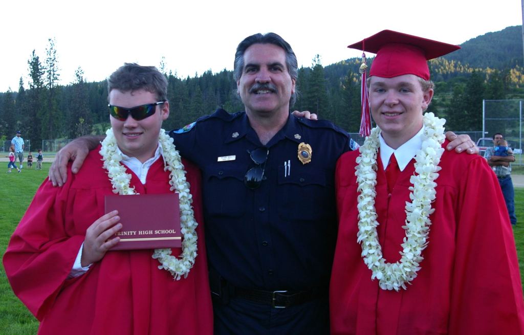 loading Gallery/Personnel/THS Graduation 2009/fullsize/IMGP4529.JPG... or select a thumbnail